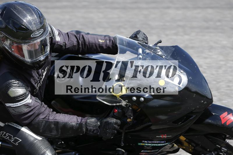 /Archiv-2025/09 22.04.2025 Cornu Master School ADR/rot-rouge/5